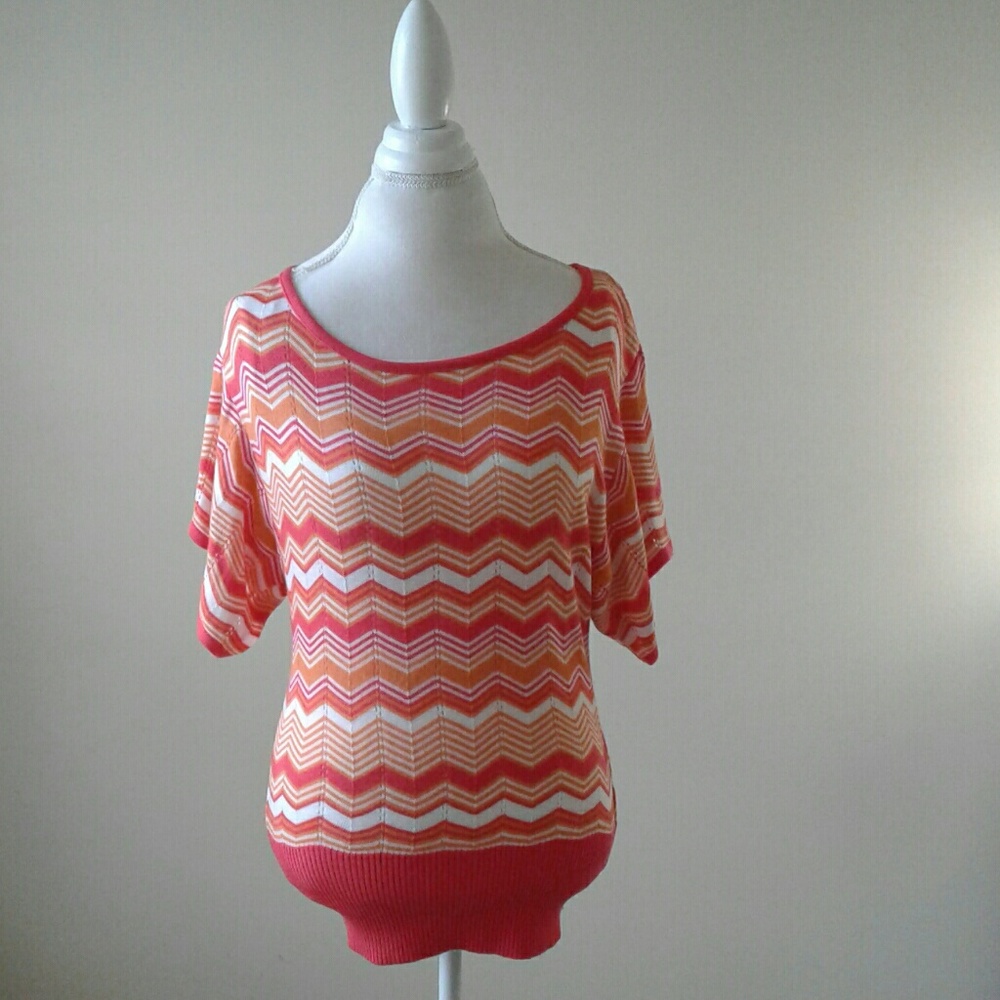 CEnit  womans sweater, multi color.